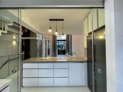 Charlton 27 (D19), Terrace #561584321